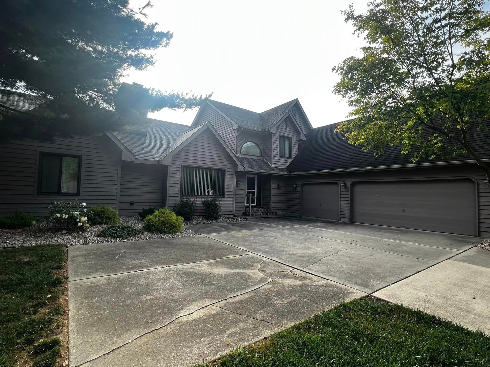 438172942_2172710739744381_112849541876604476_n