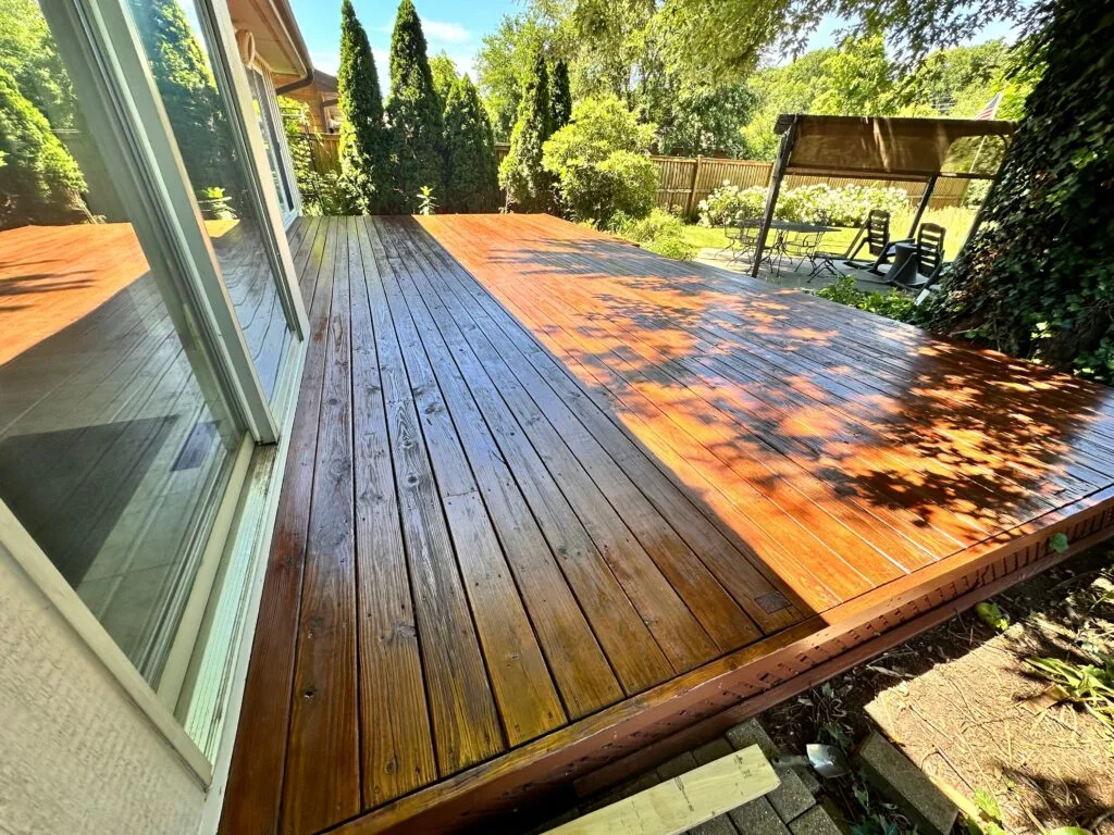 Decking,Wood,Remodel,Beautiful,Stain,Backyard